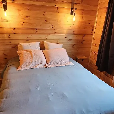 Istres Des Ardennes * Fromelennes