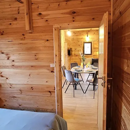 Istres Des Ardennes Fromelennes