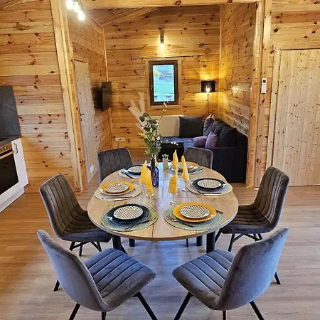 Istres Des Ardennes Chalet *