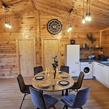 Istres Des Ardennes Chalet Fromelennes